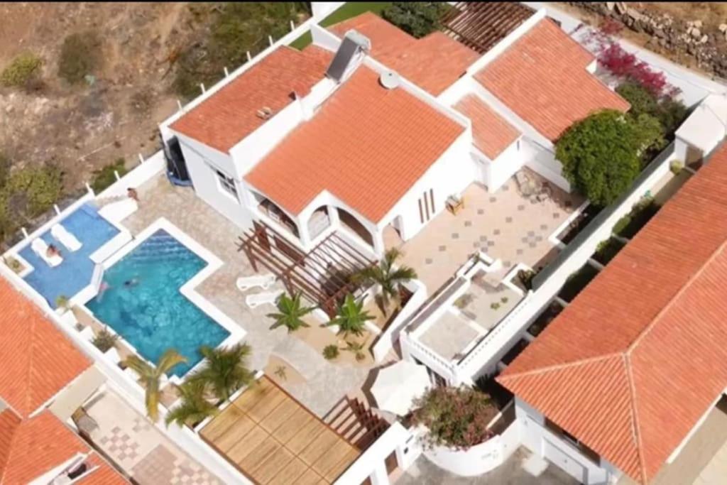 Gezellige Villa Met Prachtig Zicht En Zwembad Arona  Exteriér fotografie